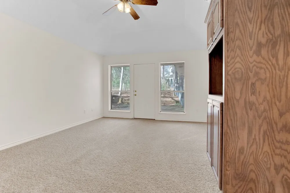 1633 Brookhollow Drive Hideaway, TX 75771