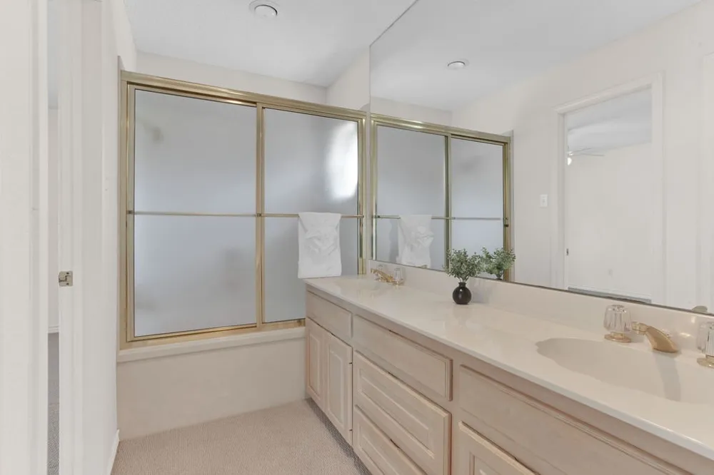 1633 Brookhollow Drive Hideaway, TX 75771