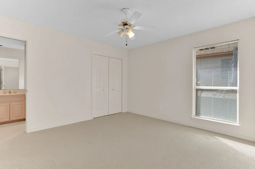 1633 Brookhollow Drive Hideaway, TX 75771