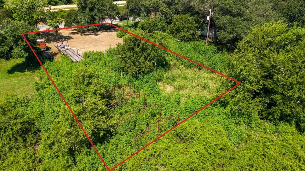 3345 Fm 102 Eagle Lake, TX 77434
