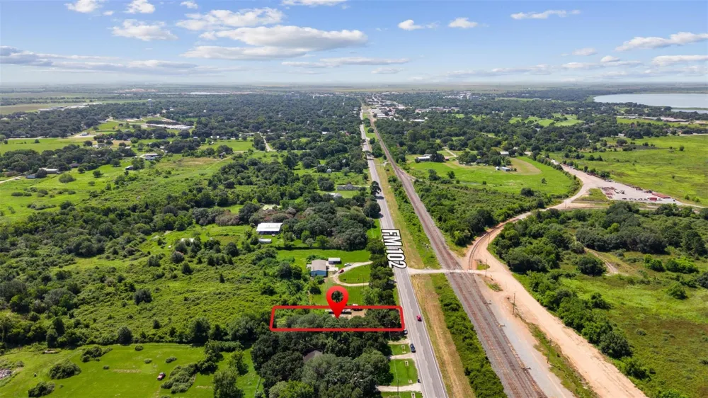 3345 Fm 102 Eagle Lake, TX 77434