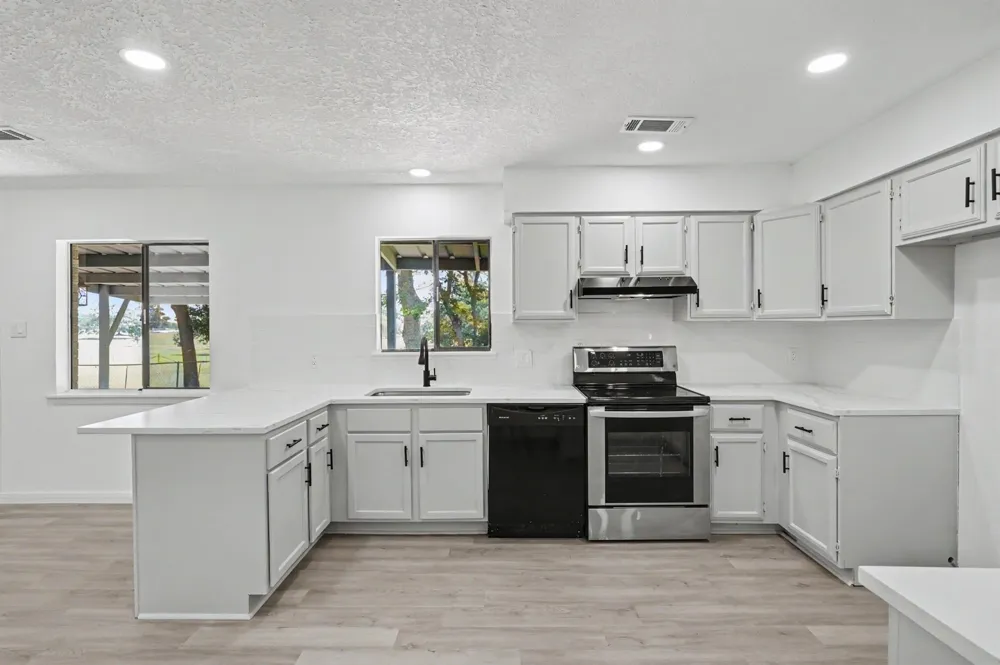 11 Hardy Hollow Drive New Waverly, TX 77358