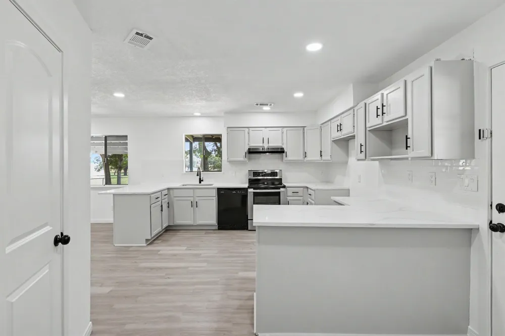 11 Hardy Hollow Drive New Waverly, TX 77358