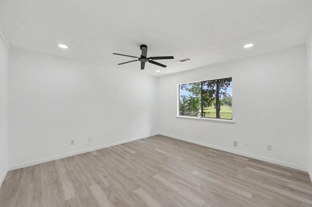 11 Hardy Hollow Drive New Waverly, TX 77358