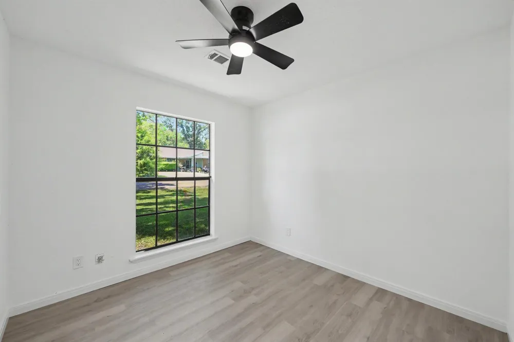 11 Hardy Hollow Drive New Waverly, TX 77358
