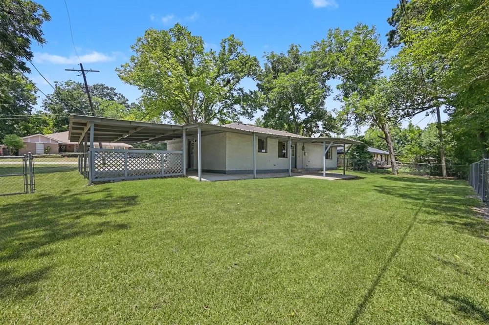 11 Hardy Hollow Drive New Waverly, TX 77358