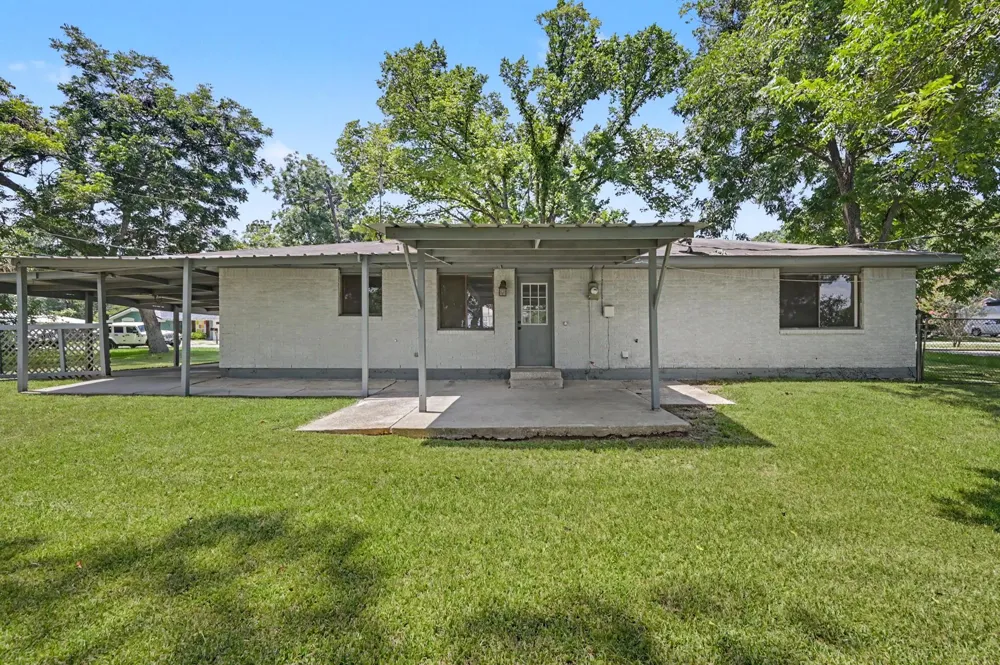 11 Hardy Hollow Drive New Waverly, TX 77358