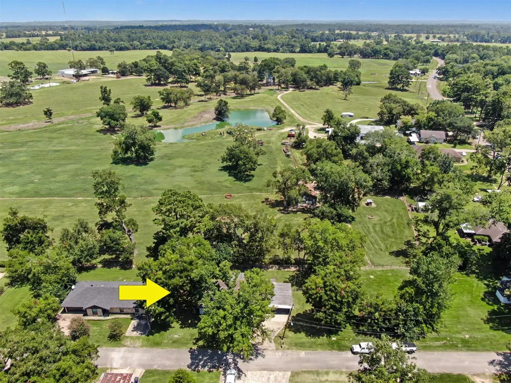 11 Hardy Hollow Drive New Waverly, TX 77358