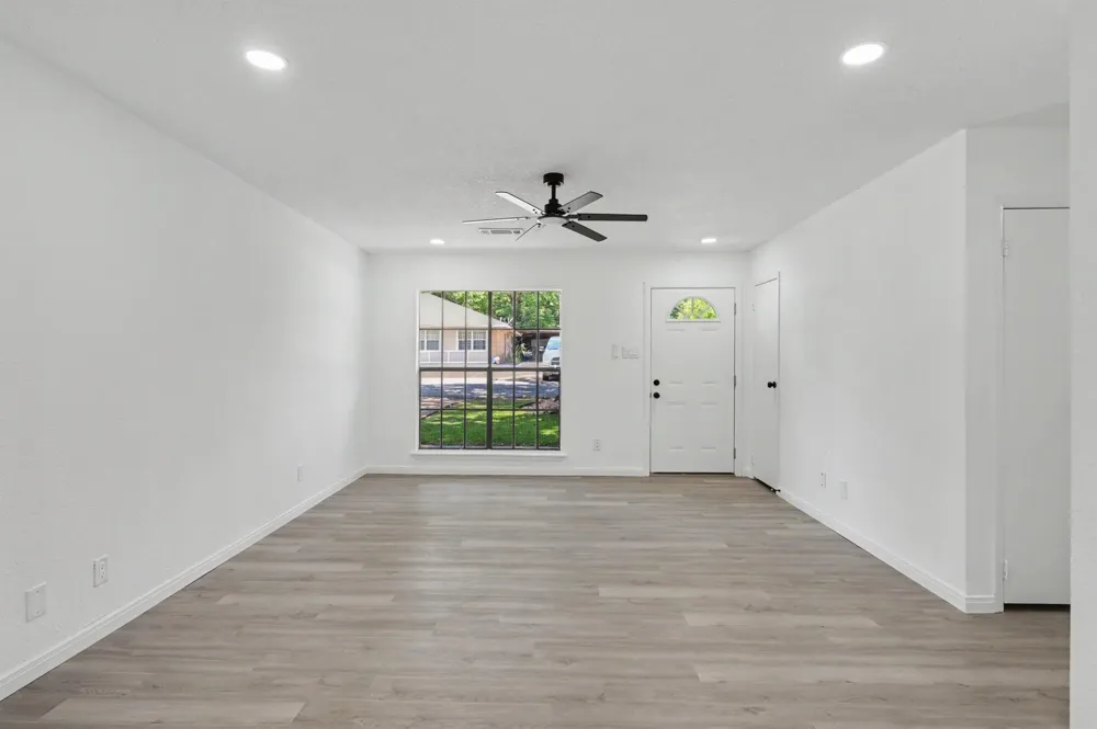 11 Hardy Hollow Drive New Waverly, TX 77358