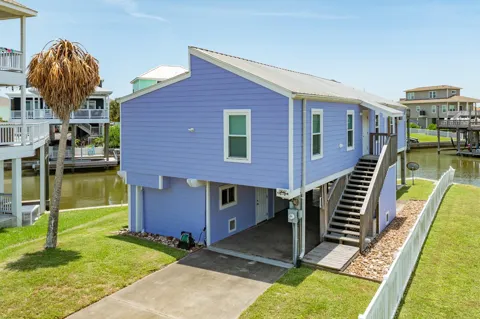 22127 Zapata Drive