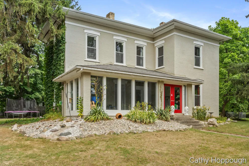 404 E Main Street Ionia, MI 48846