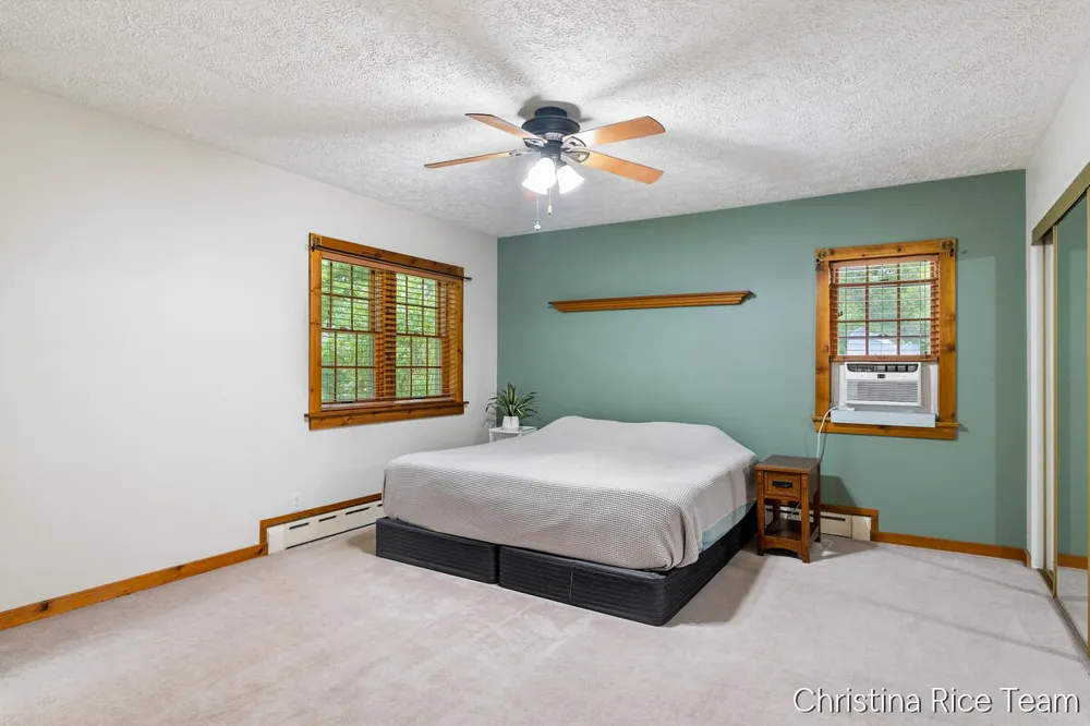 10226 SW Greenville Road Greenville, MI 48838