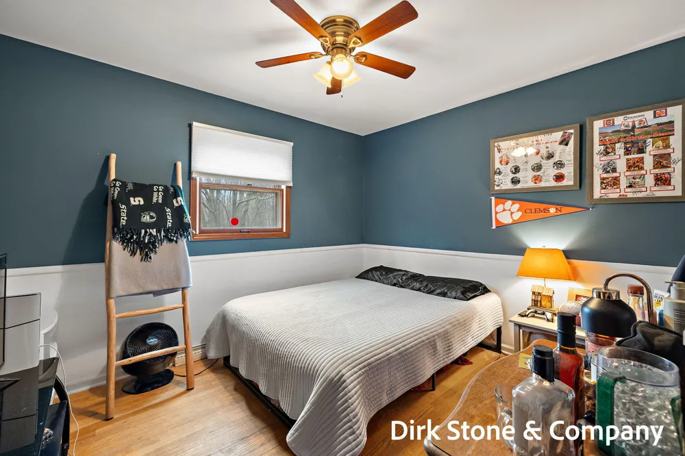 18569 Pawnee Drive Spring Lake, MI 49456