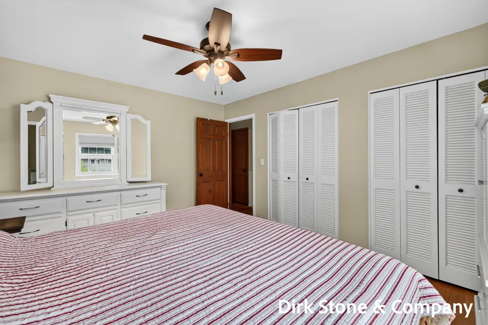 18569 Pawnee Drive Spring Lake, MI 49456