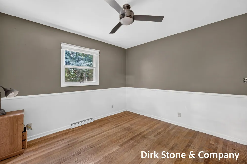 18569 Pawnee Drive Spring Lake, MI 49456
