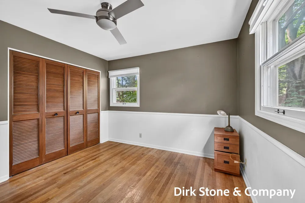 18569 Pawnee Drive Spring Lake, MI 49456
