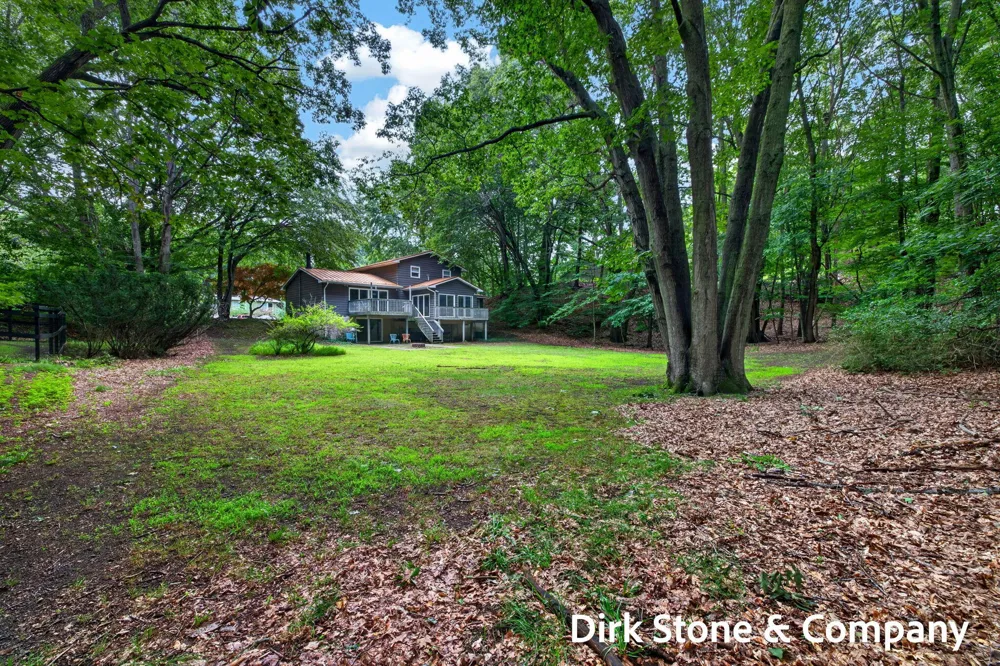 18569 Pawnee Drive Spring Lake, MI 49456