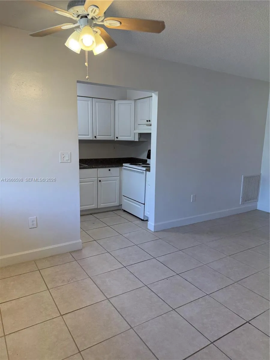 7241 Venetian St #11 Miramar, FL 33023