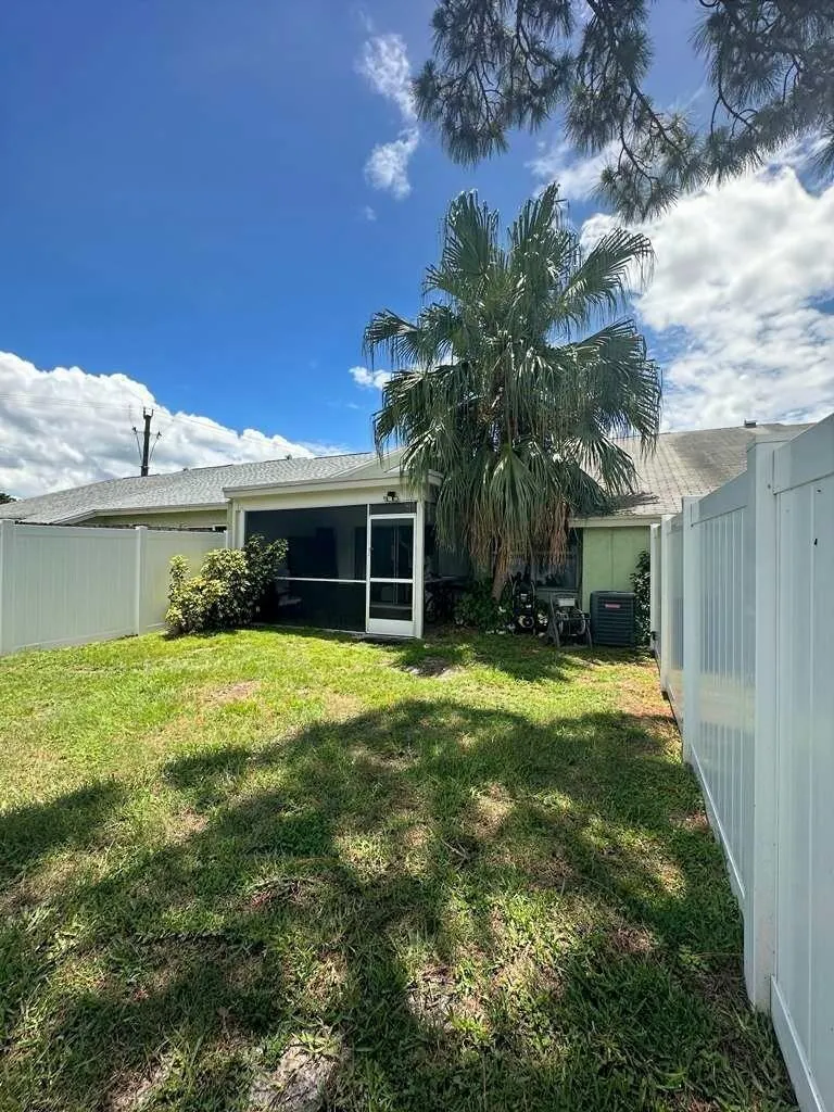 134 Oakwood Drive Jupiter, FL 33458