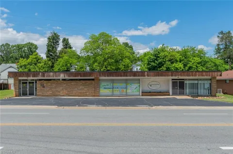 22 S Talbert Boulevard