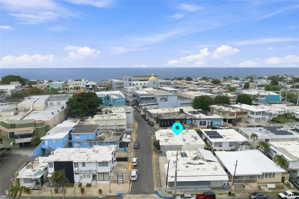 16 CALLE EDUARDO QUEVEDO Isabela, PR 00662