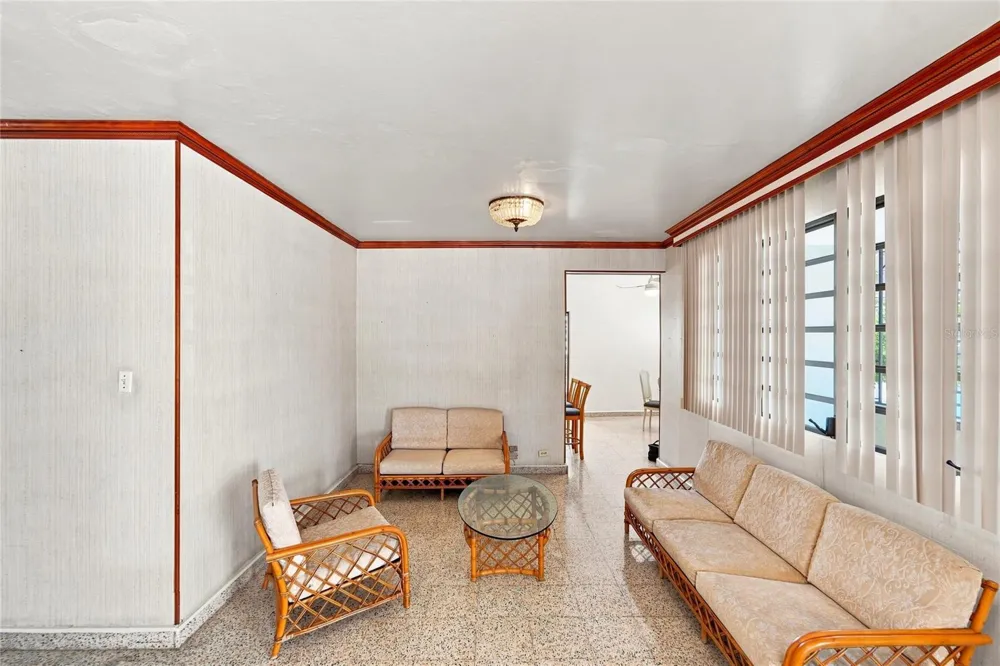 16 CALLE EDUARDO QUEVEDO Isabela, PR 00662