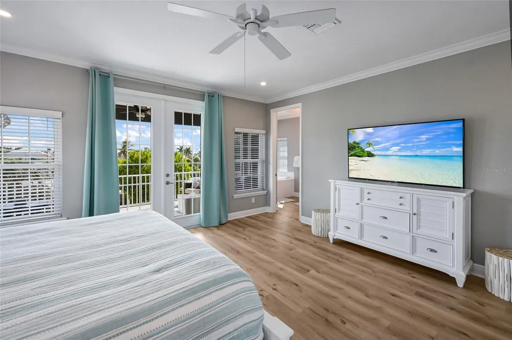 159 CRESCENT DRIVE Anna Maria, FL 34216
