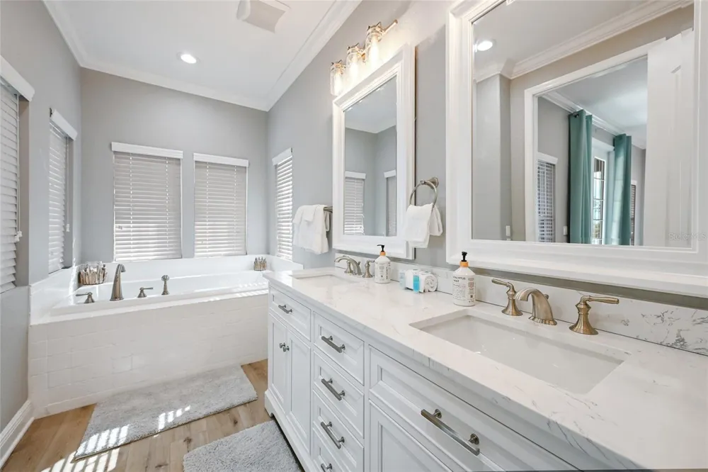 159 CRESCENT DRIVE Anna Maria, FL 34216