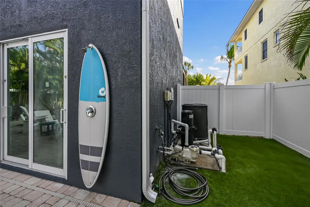 159 CRESCENT DRIVE Anna Maria, FL 34216