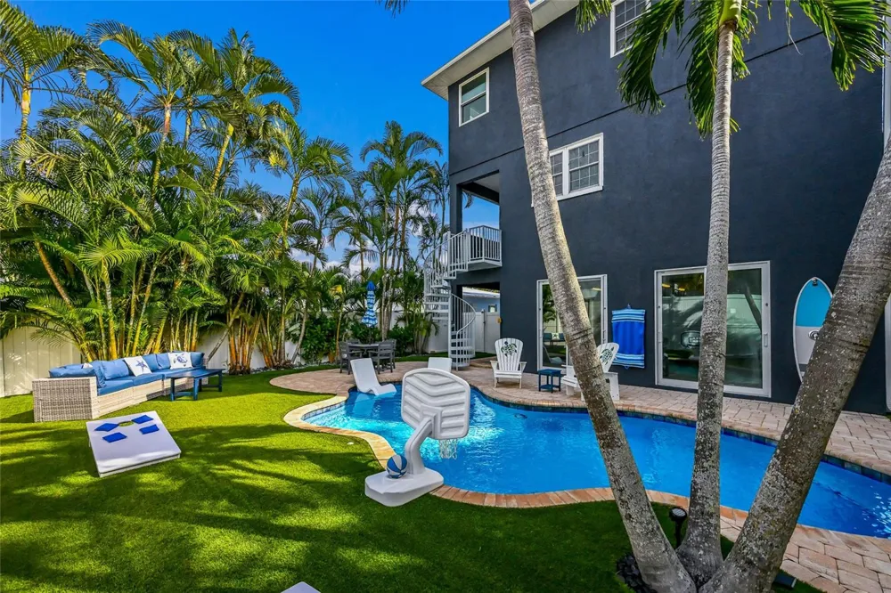 159 CRESCENT DRIVE Anna Maria, FL 34216