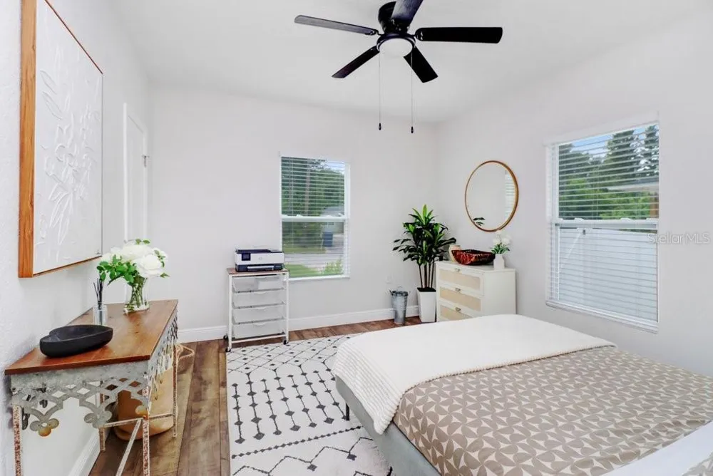 209 W HIAWATHA STREET Tampa, FL 33604