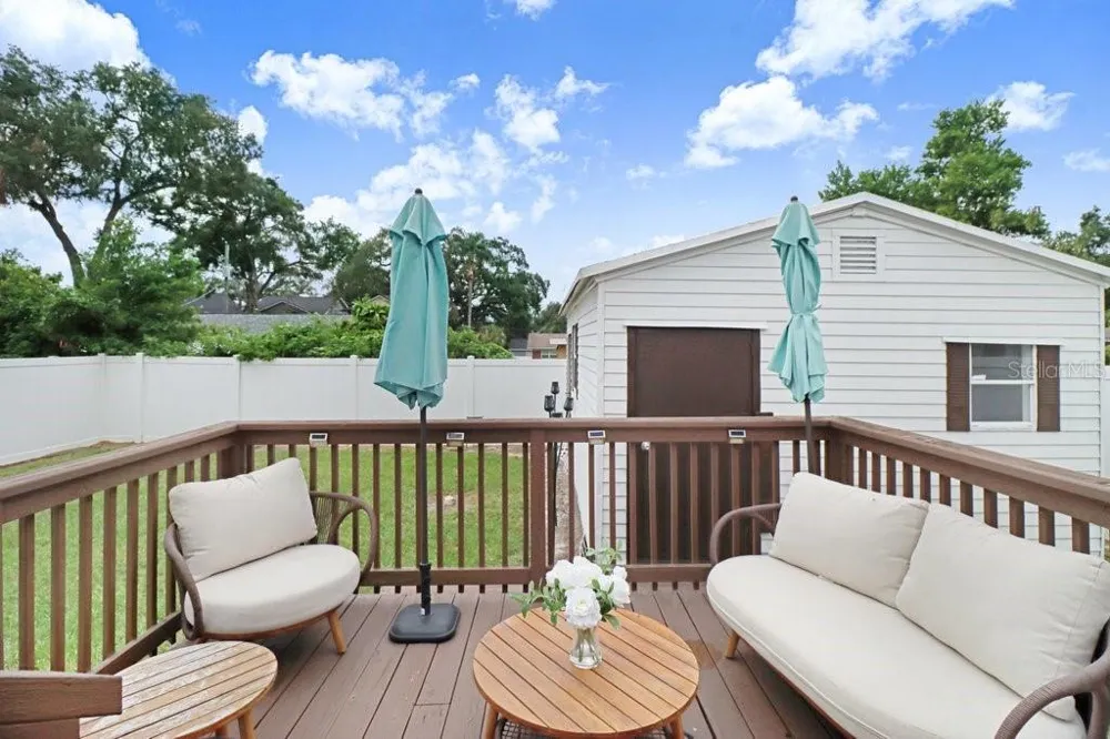 209 W HIAWATHA STREET Tampa, FL 33604
