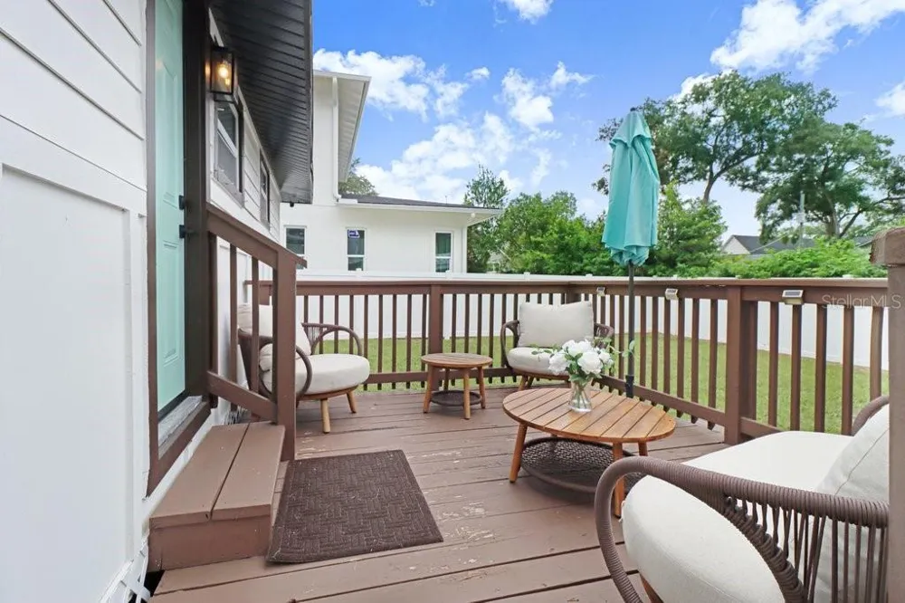 209 W HIAWATHA STREET Tampa, FL 33604