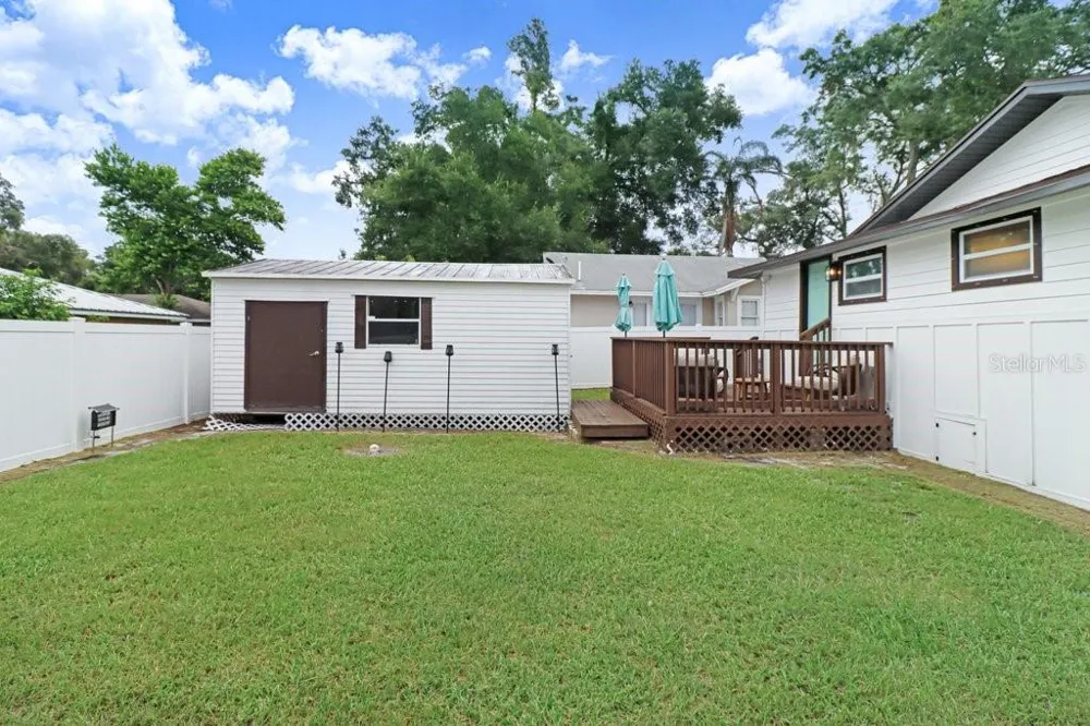 209 W HIAWATHA STREET Tampa, FL 33604