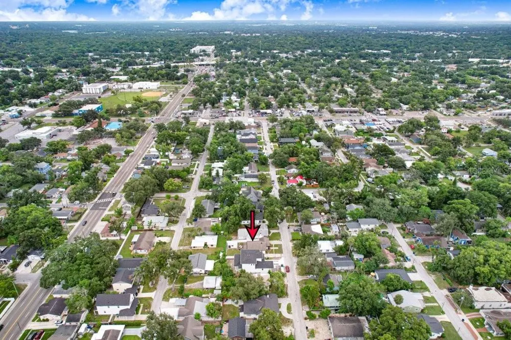 209 W HIAWATHA STREET Tampa, FL 33604