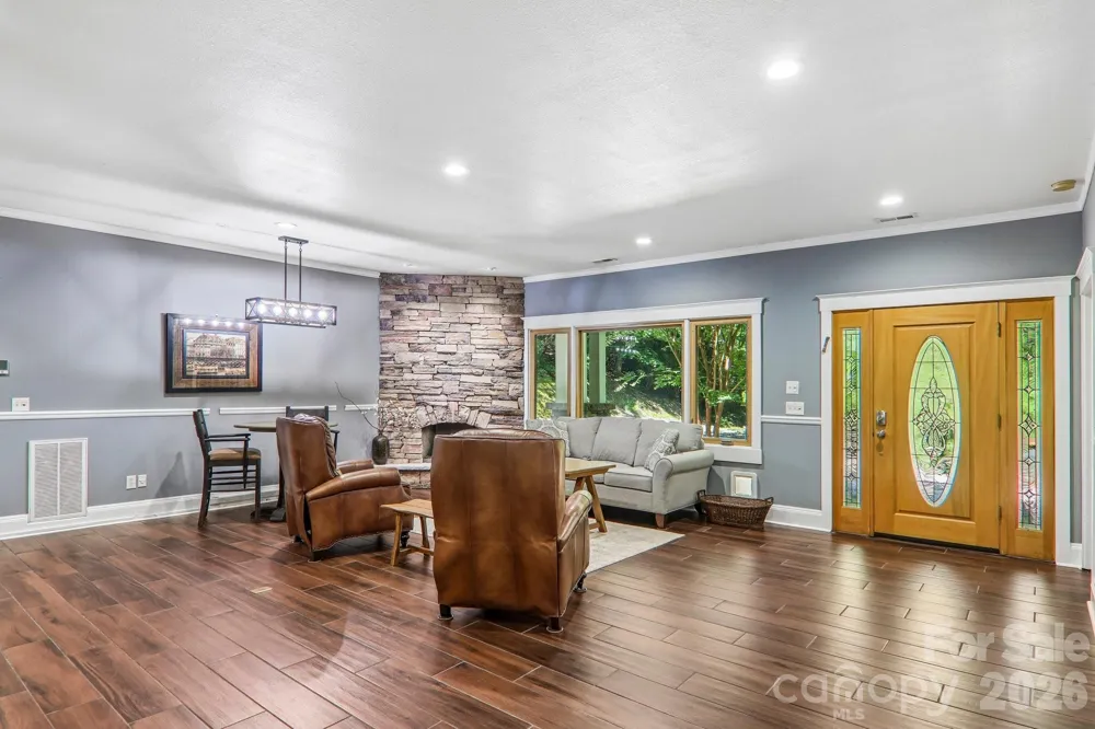 10 Cedar Drive Mills River, NC 28759
