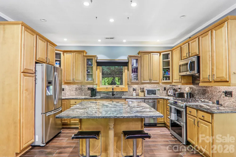 10 Cedar Drive Mills River, NC 28759