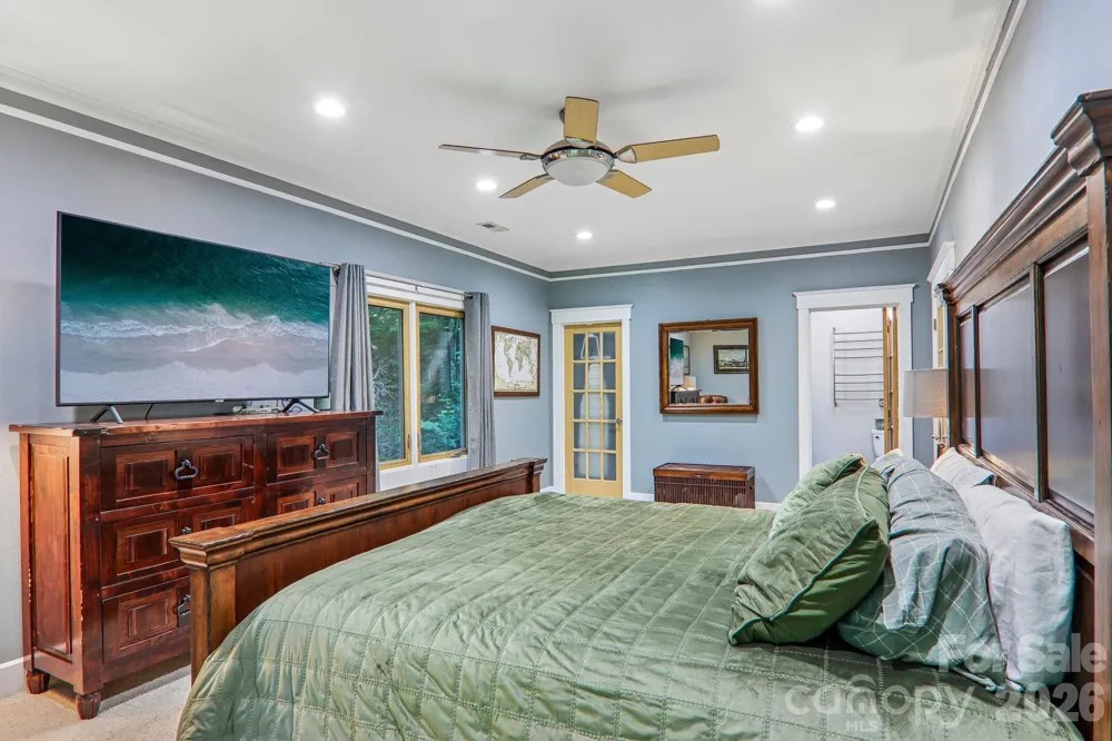 10 Cedar Drive Mills River, NC 28759