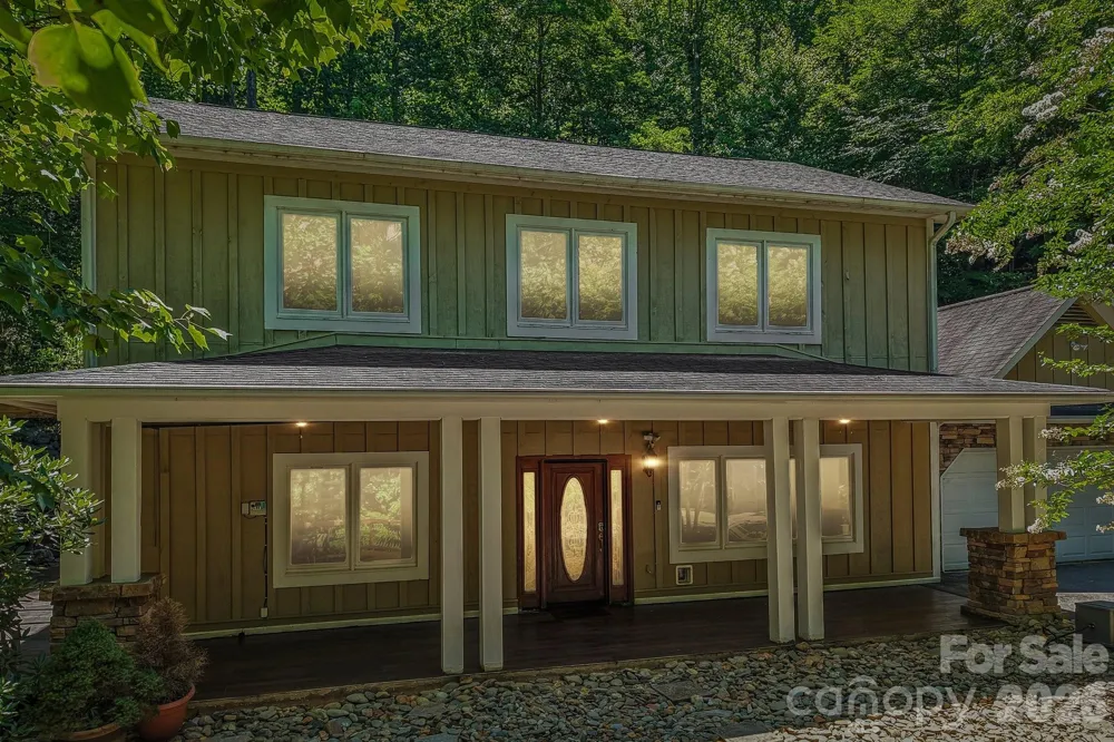 10 Cedar Drive Mills River, NC 28759