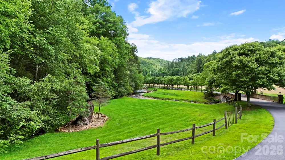6740 Timber Rock Drive Lenoir, NC 28645