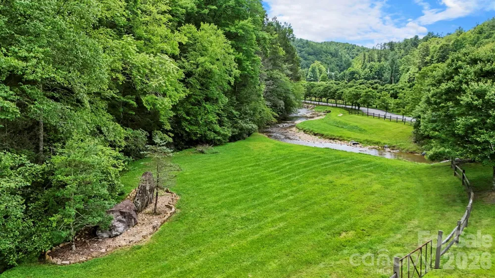6740 Timber Rock Drive Lenoir, NC 28645