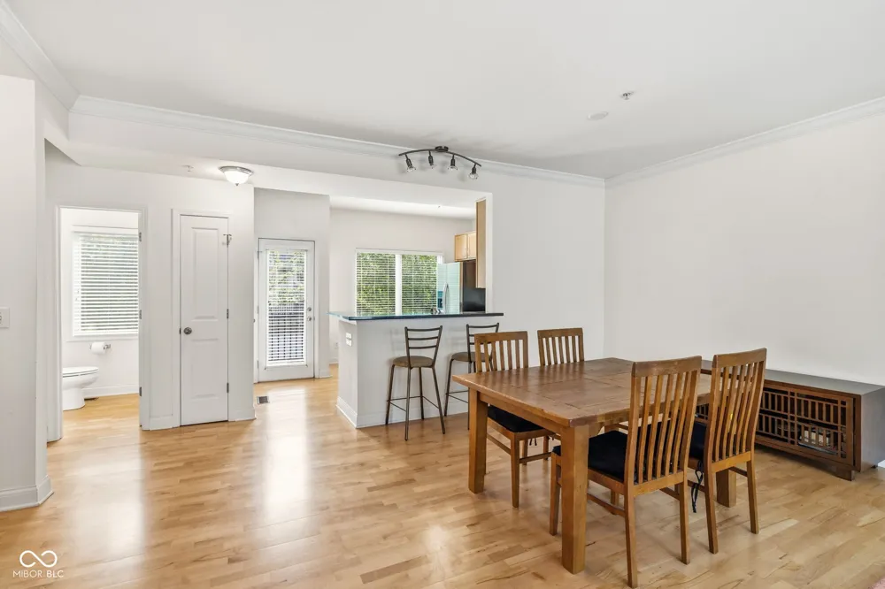 523 Allard Place Indianapolis, IN 46202