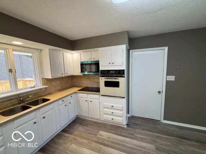 4404 W Kings Row Street Muncie, IN 47304