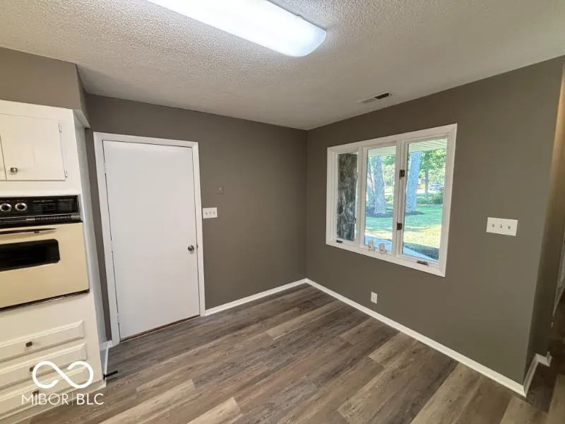 4404 W Kings Row Street Muncie, IN 47304