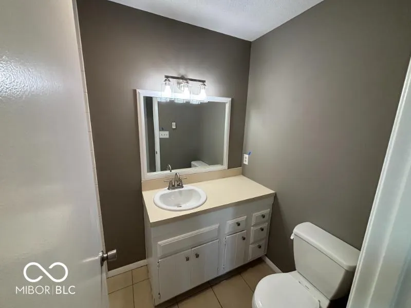 4404 W Kings Row Street Muncie, IN 47304