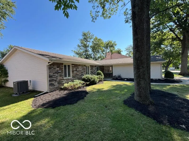 4404 W Kings Row Street Muncie, IN 47304
