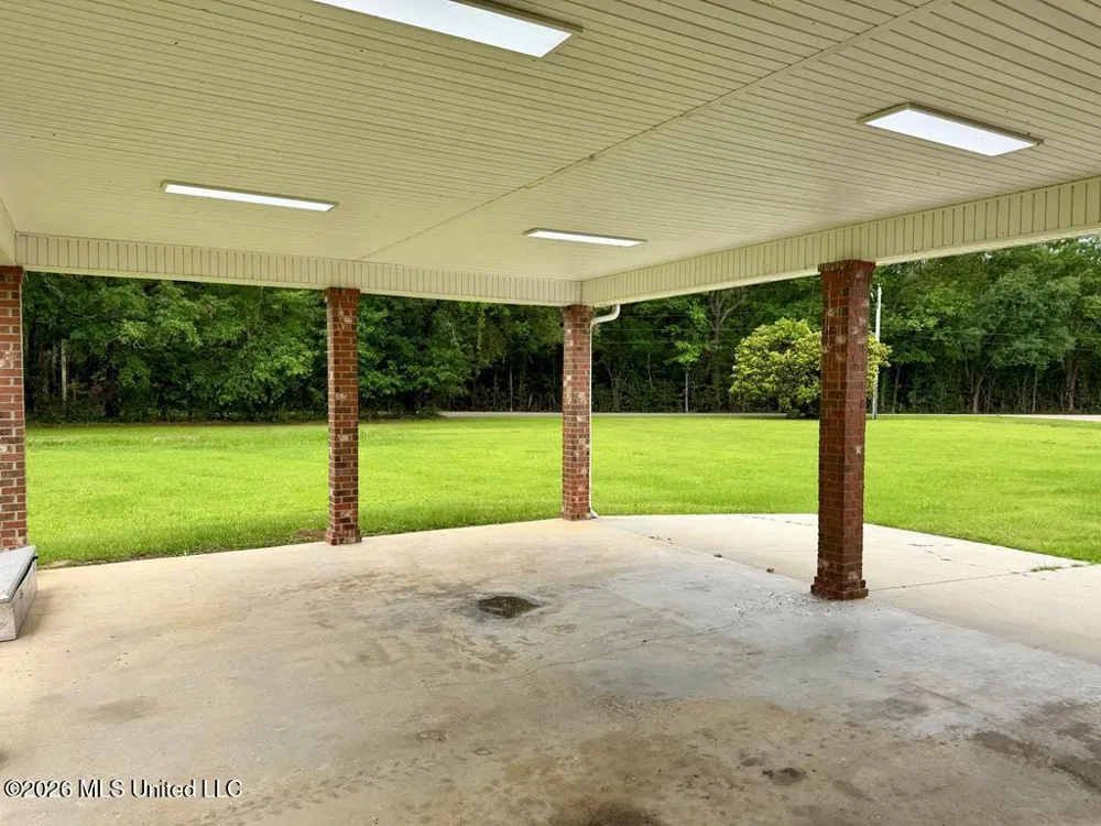8 Jennie Lane Picayune, MS 39466