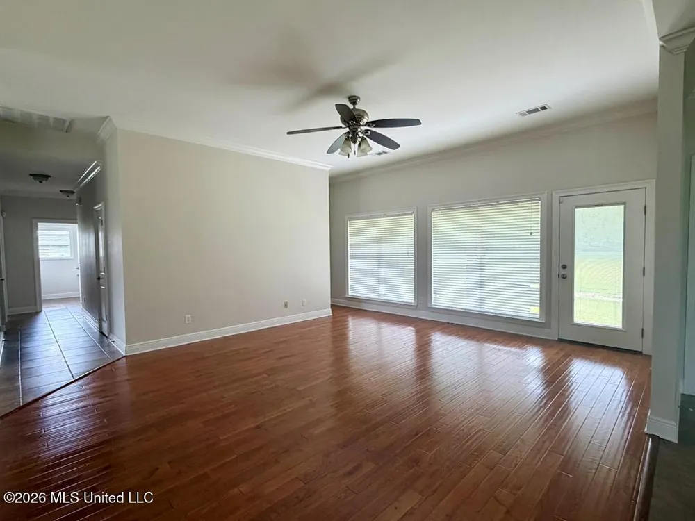 8 Jennie Lane Picayune, MS 39466