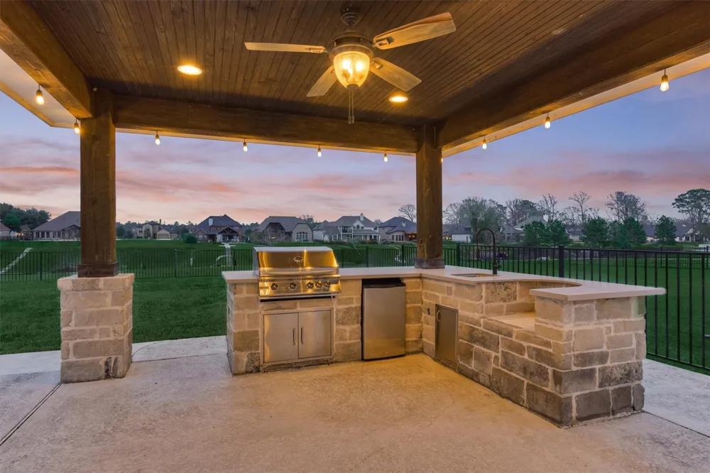 11618 Renaissance Drive Montgomery, TX 77356