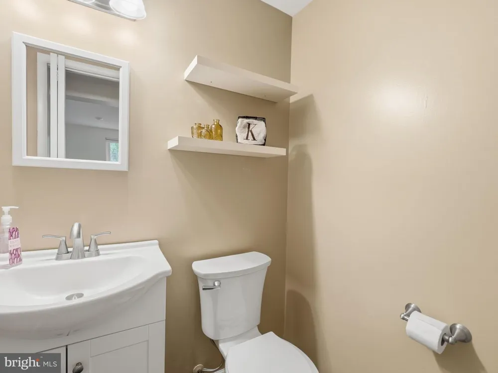112 GLADE BOULEVARD Walkersville, MD 21793